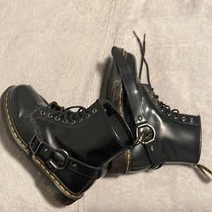 Doc martens harness size 8 worn a couple of times.